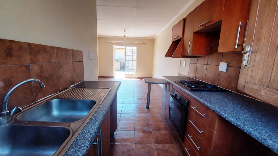 2 Bedroom Property for Sale in Vaalpark Free State